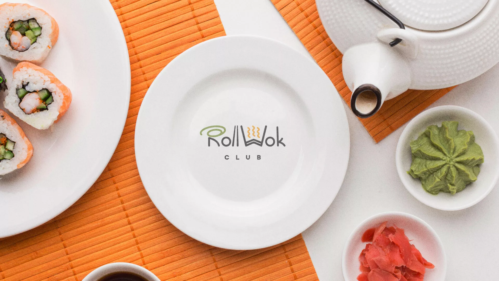 Разработка логотипа и фирменного стиля суши-бара «Roll Wok Club» в Зеленогорске